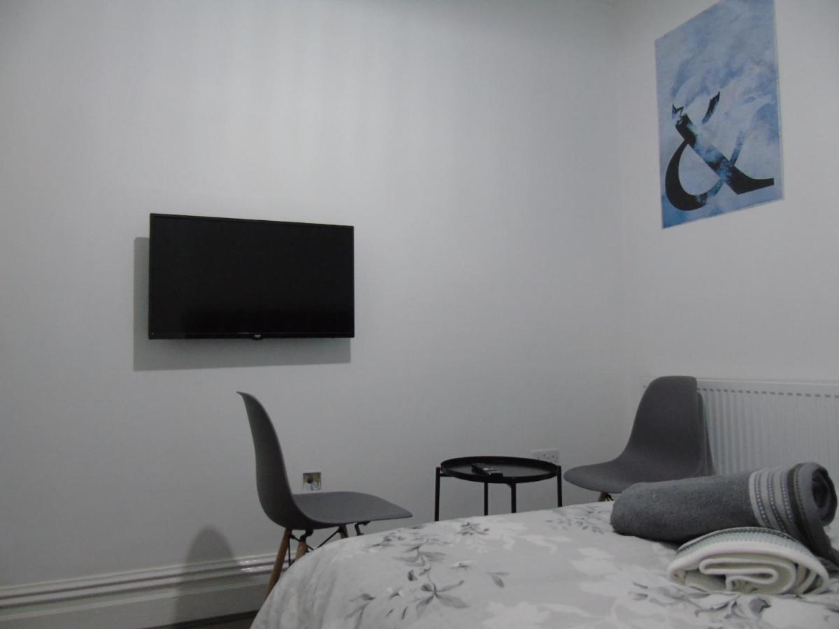 Luxurious Stay Болтон Экстерьер фото